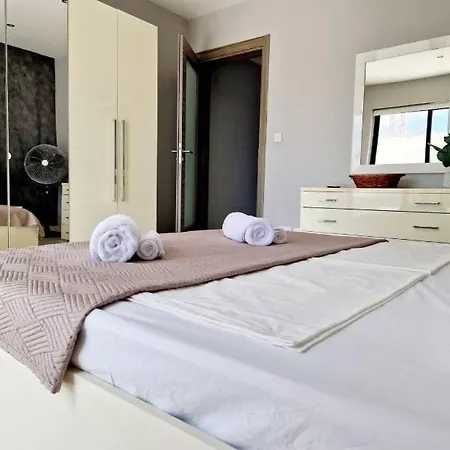 Soul Dive Penthouse - St Julian Malta * Saint Julian's