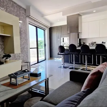 Soul Dive Penthouse - St Julian Malta